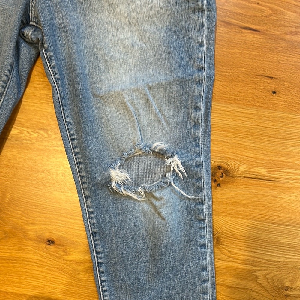 Gap Girlfriend Mid Rise Jeans - Picture 4 of 8